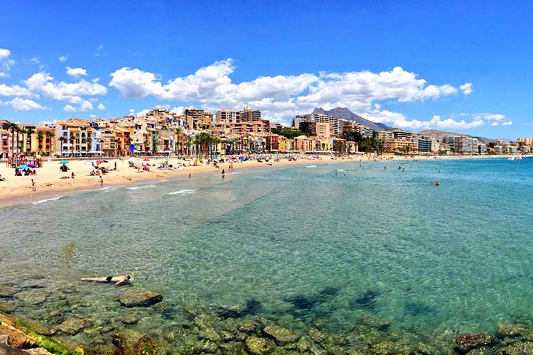 La playa de Villajoyosa